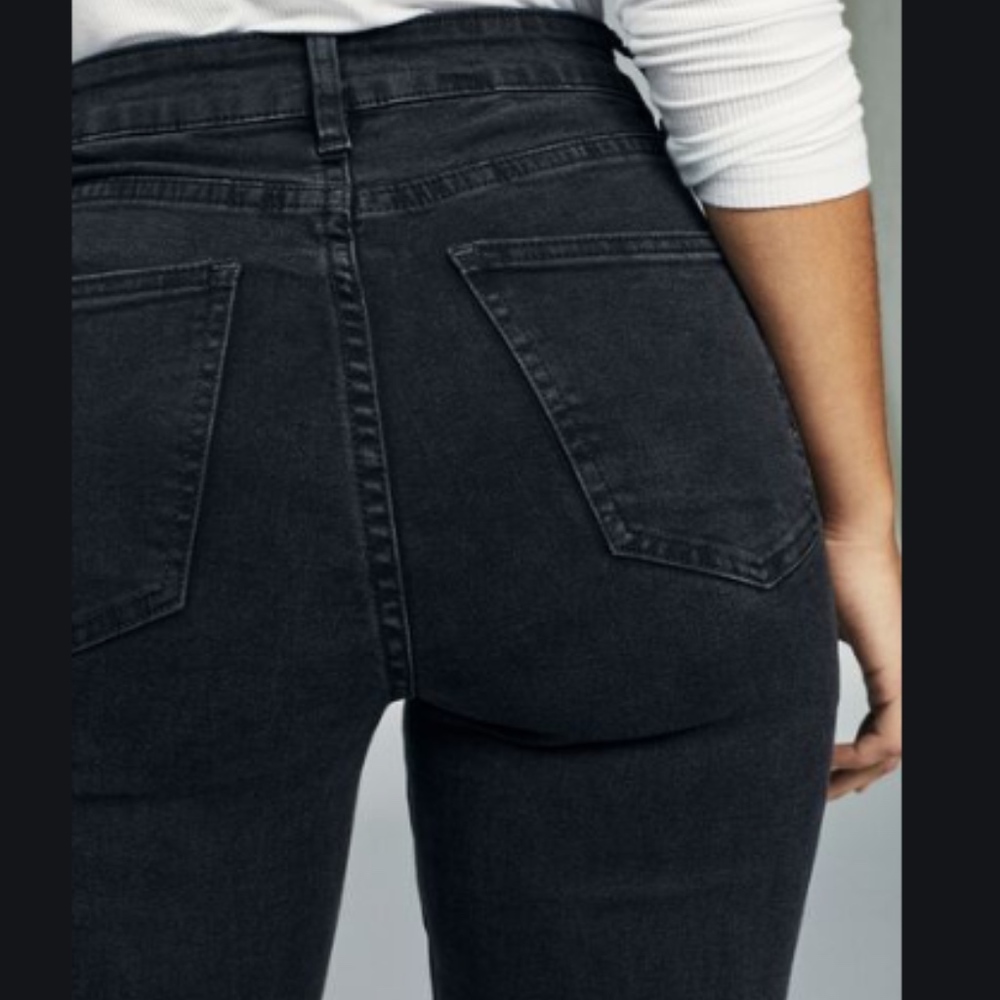 Black Gap Mid Rise True Skinny Jeans